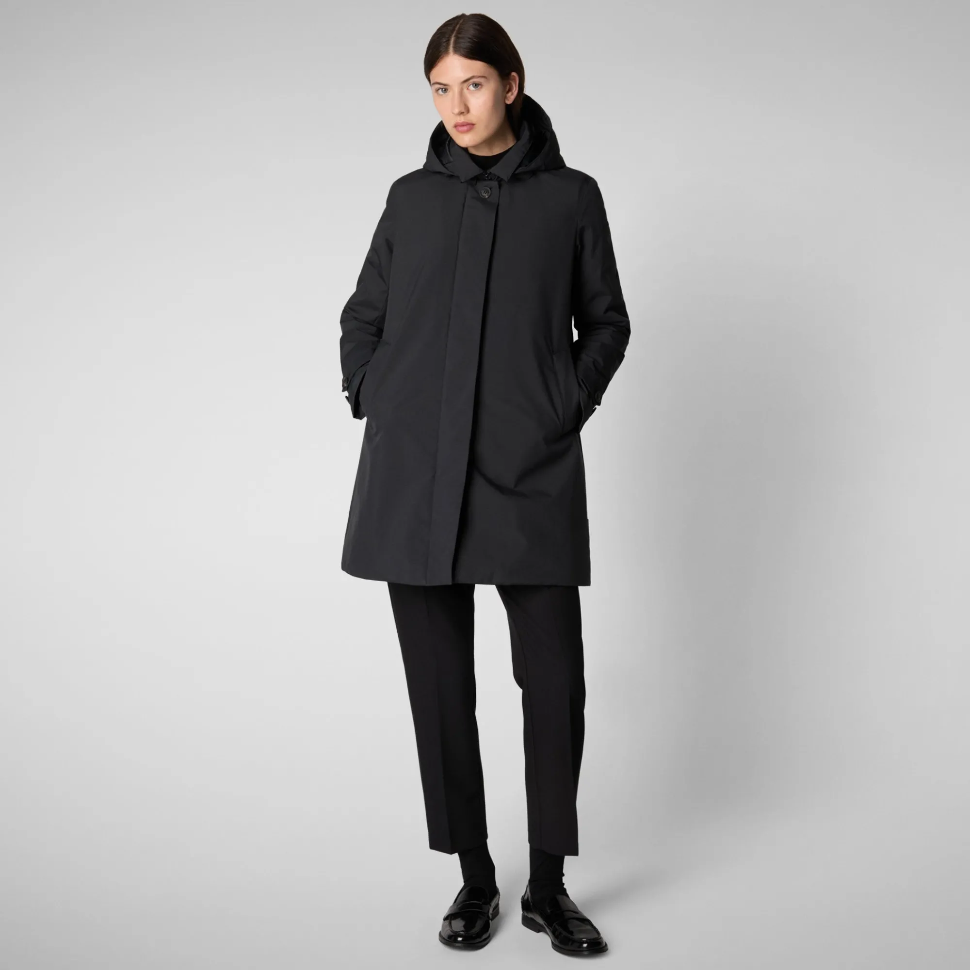 Save The Duck Jacken>DAMEN REGENMANTEL EMBIE IN BLAU SCHWARZ Blauschwarz